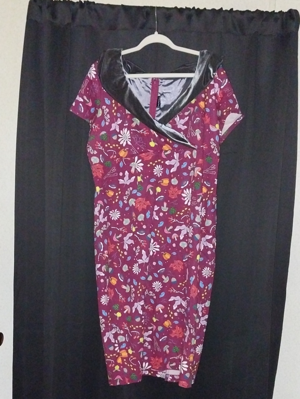 Pin Up Couture x Dapper Days 3X First Frost print wiggle dress